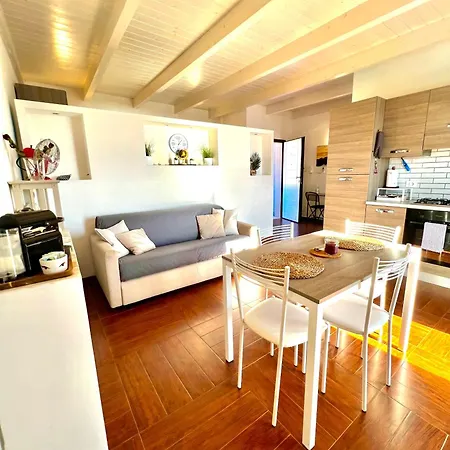 Alba Suite-rome Airport Fco-fronte Mare *