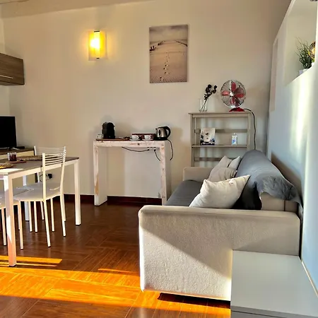 Alba Suite-rome Airport Fco-fronte Mare *