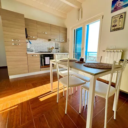 Apartment Alba Suite-rome Airport Fco-fronte Mare